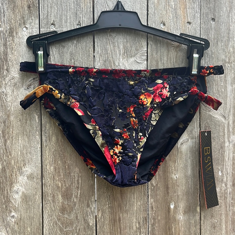 B.Swim Secret Garden Florida Flip REVERSIBLE Bikini Bottom,Size Medium,NWT